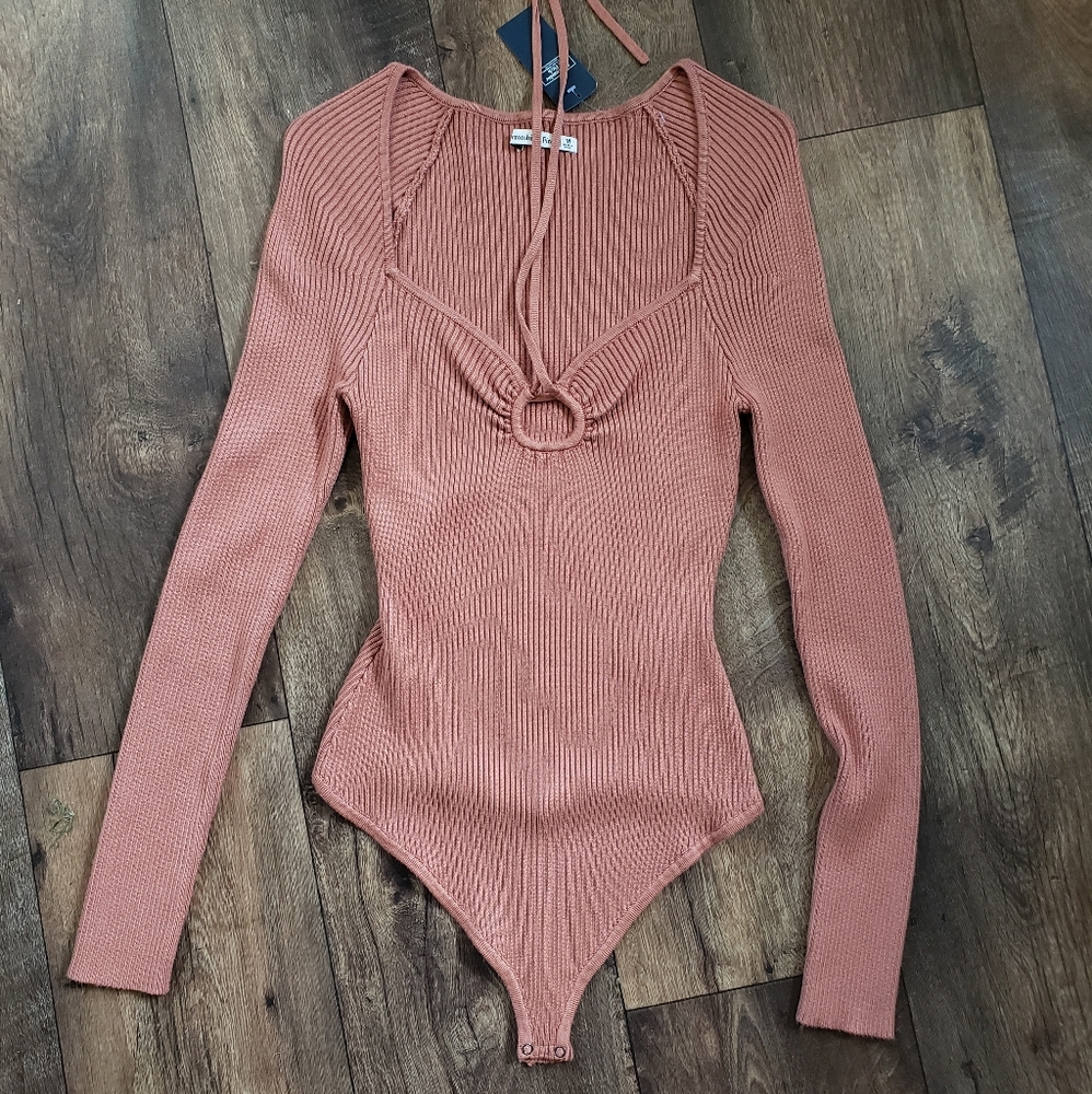 Strappy Cinched Front Ribbed Bodysuit - Picture 2 of 13